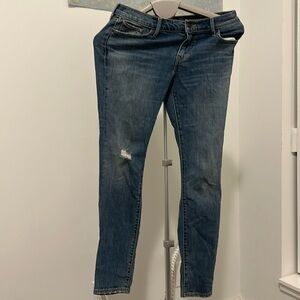 Levi’s ripped jeans